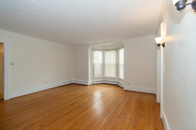 Building Photo - 34 N Maple St