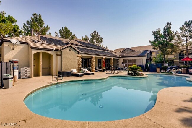 Building Photo - 555 E Silverado Ranch Blvd