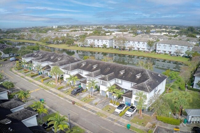 Building Photo - 3429 NW 13th St