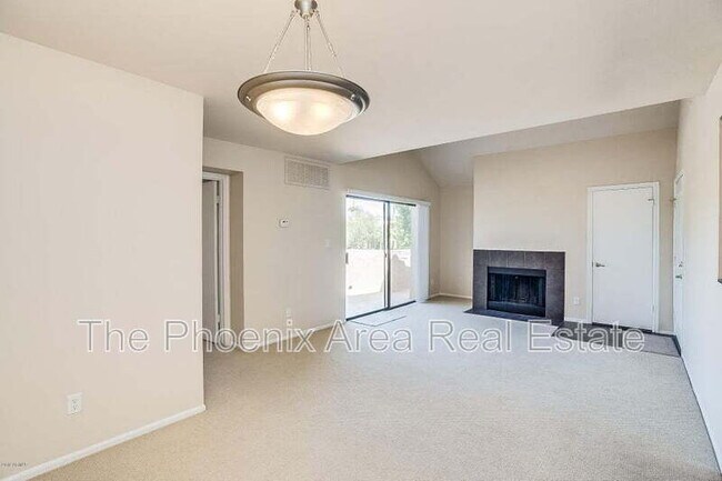 Building Photo - 10055 E Mountainview Lake Dr