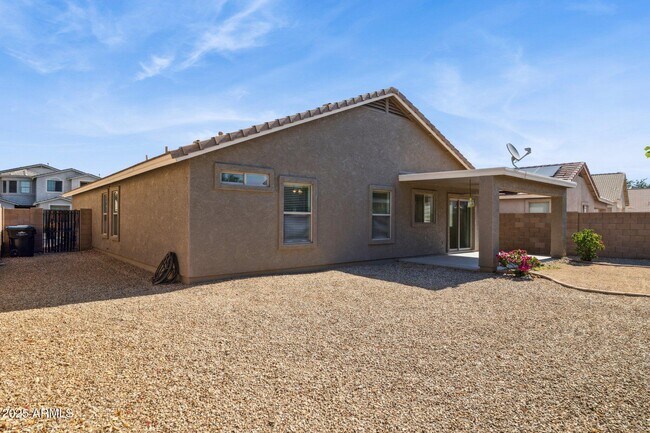 Building Photo - 16579 W Marconi Ave
