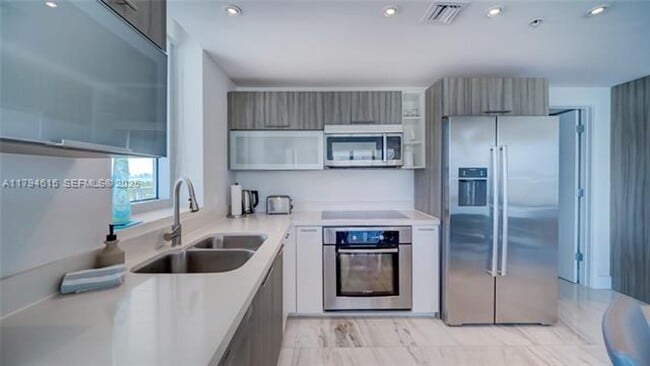 Building Photo - 6700 Indian Creek Dr