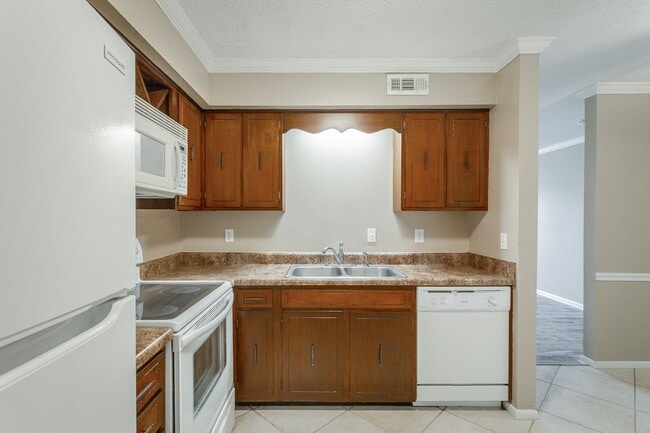 Building Photo - 741 S Germantown Cir