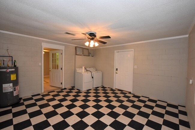 Building Photo - 217 Grove St