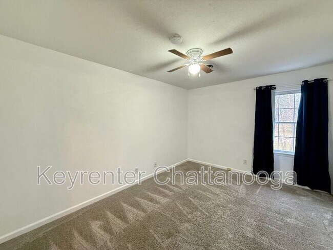 Building Photo - 9512 Imperial Dr