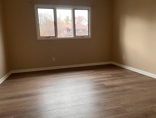 Building Photo - 1863 J Julian Ln