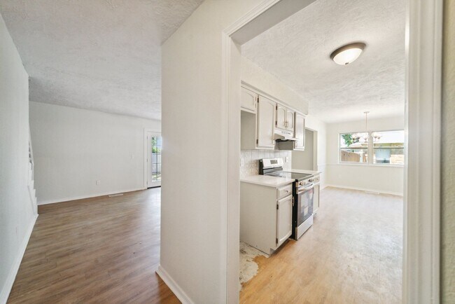 Building Photo - 3227 S Allegheny Ave