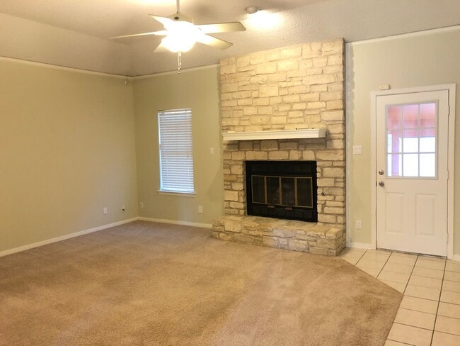 Building Photo - 1 story with lots of charm! Westwood High School!