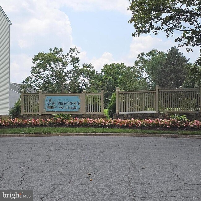 Building Photo - 7754 New Providence Dr