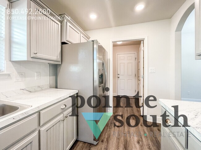 Building Photo - 12390 Pinfish Rd