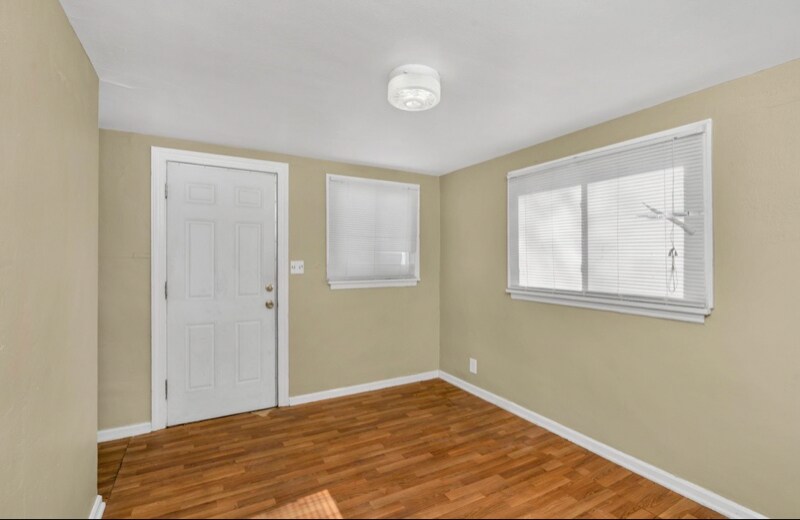 Building Photo - 170 Alton Ave