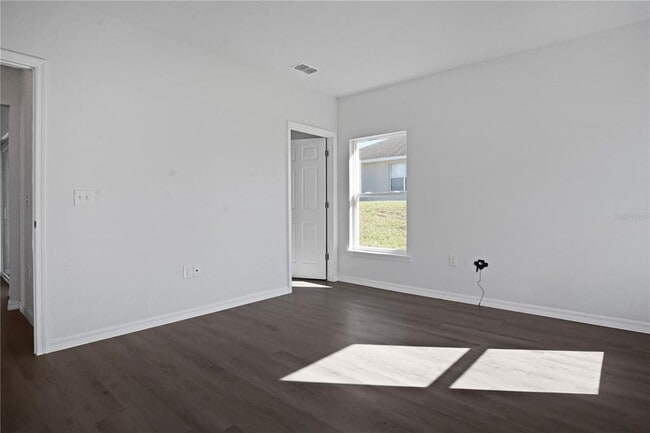 Building Photo - 1311 Hillsborough Ln