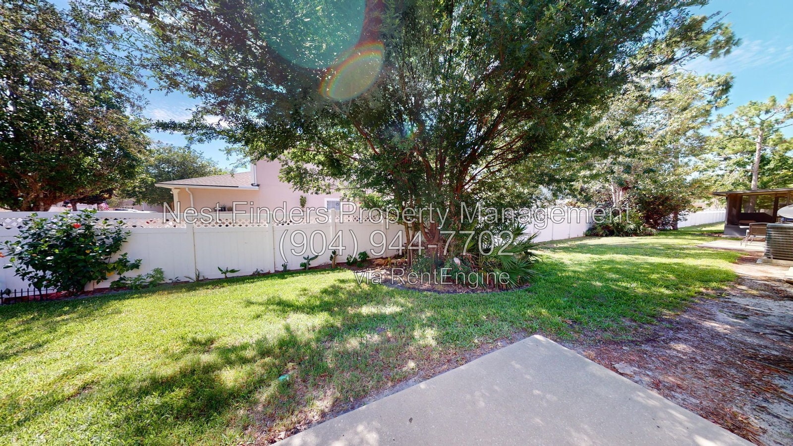 Building Photo - 315 Redwood Ln