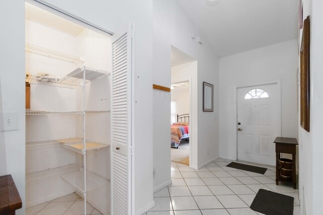 Building Photo - 3852 Wendy Anne Cir