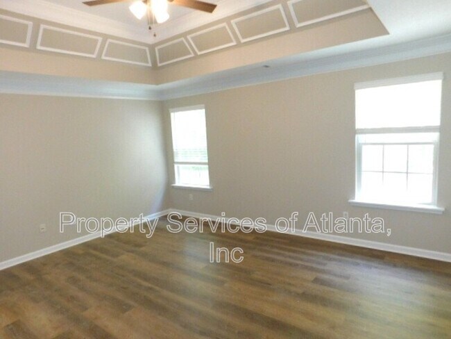 Building Photo - 1834 Stephens Pond View