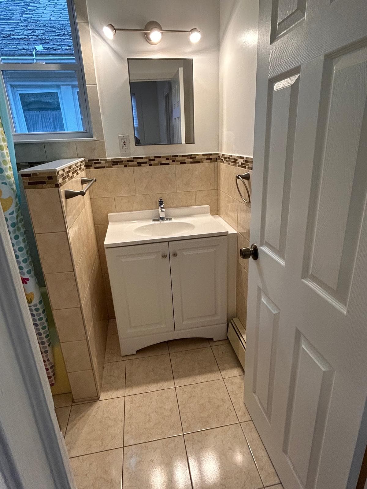 Building Photo - 11110 14th Ave