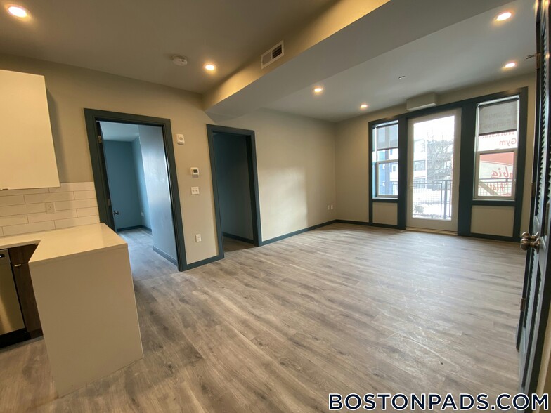 Building Photo - 1258 Massachusetts Ave