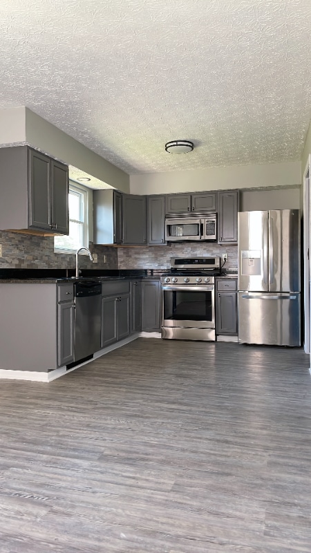 Building Photo - 3828 Longton Dr