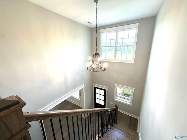 Building Photo - 8105 Goose Ridge Dr SE