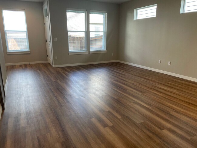 Building Photo - NEWLY BUILT 3 BED/2 BATH OPEN CONCEPT HOME...