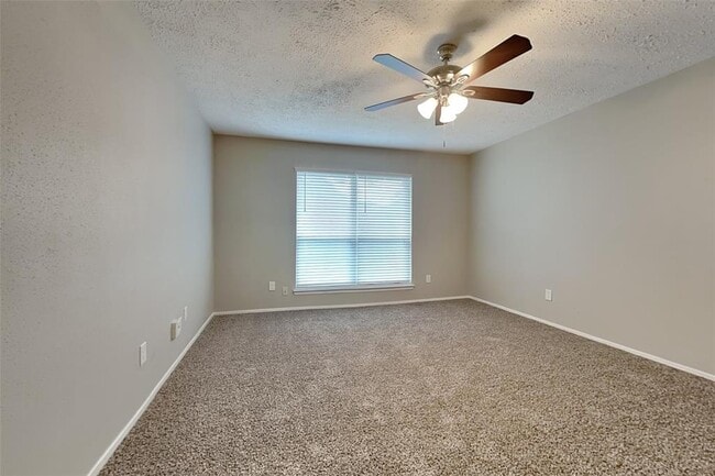 Building Photo - 21306 Fernhollow Ln