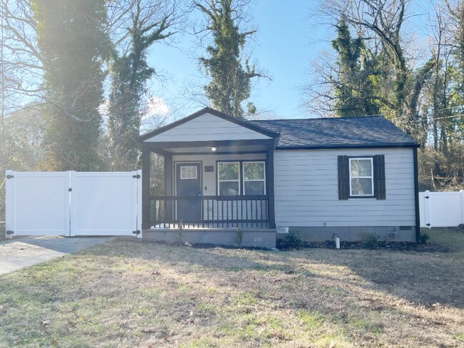 Building Photo - 678 Commercial Ave NW