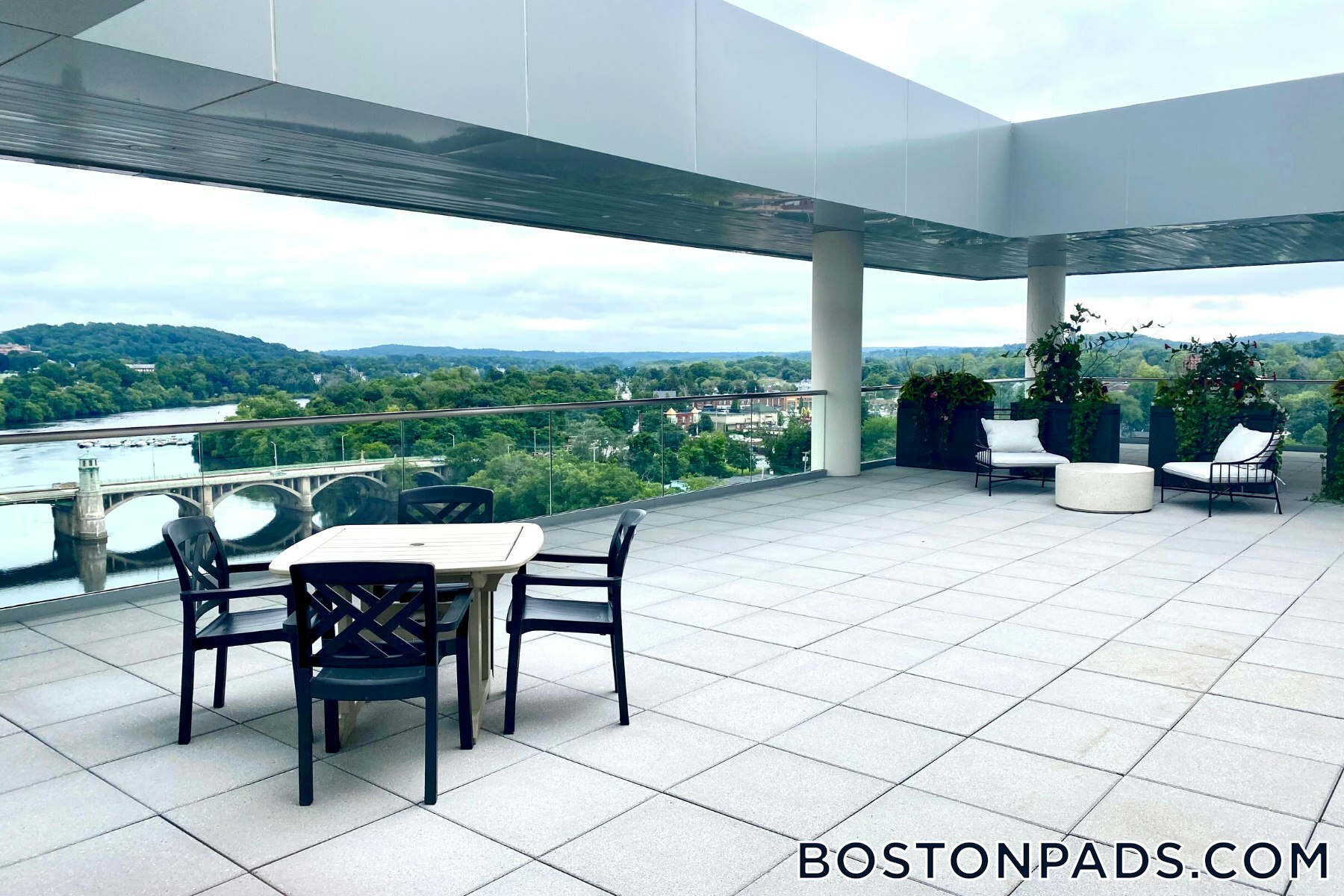 Building Photo - 160 Merrimack St