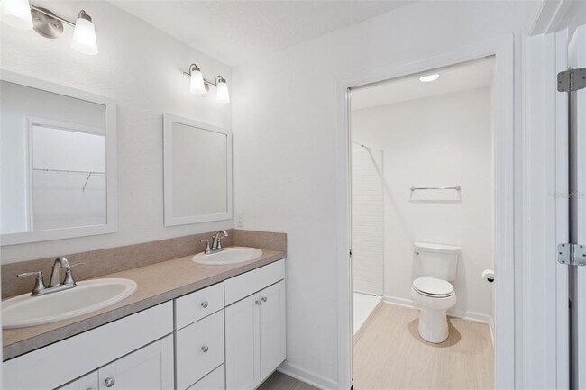 Building Photo - 7548 Kuenher Ct