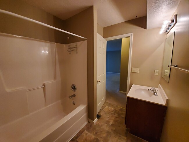 Building Photo - 4 bedroom, 2 bathroom duplex.