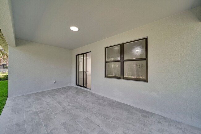 Building Photo - 73 Flamingo Blvd