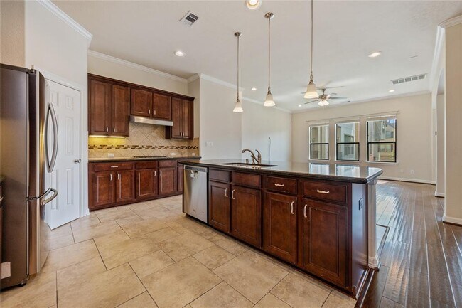 Building Photo - 2737 King's Retreat Cir