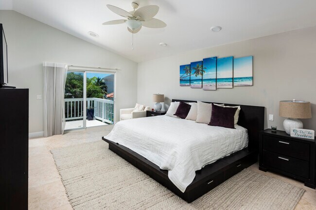 Building Photo - 3001 Jasmine Ct