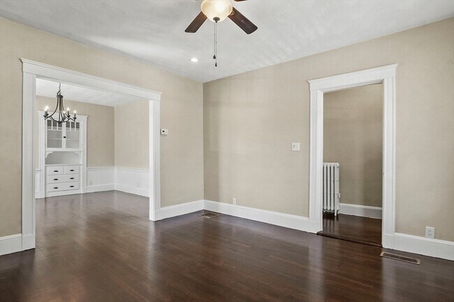 Building Photo - 10 Charlemont St