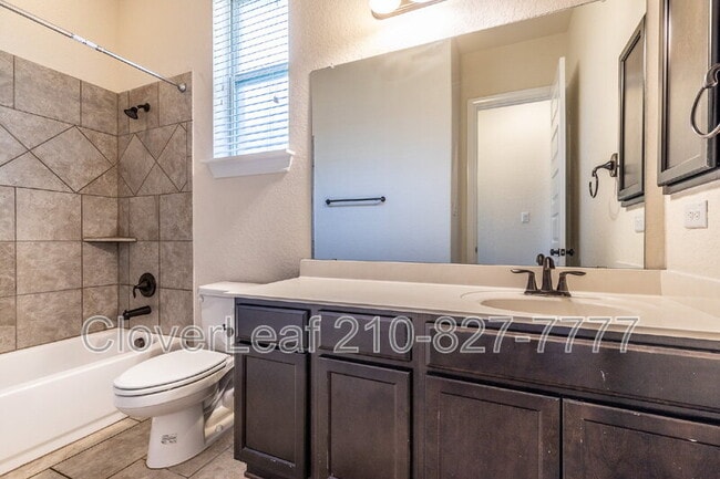 Building Photo - 908 Sussex Cove