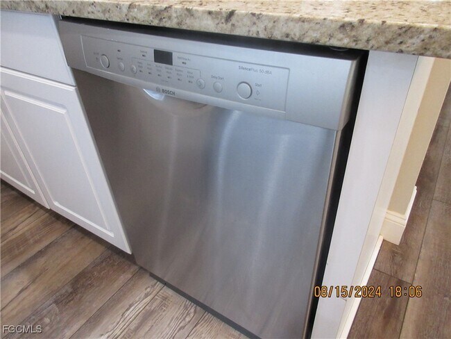 Building Photo - 459 NE 3rd Ave