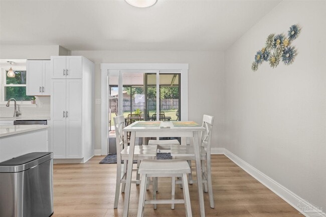 Building Photo - 4570 Yacht Harbor Dr
