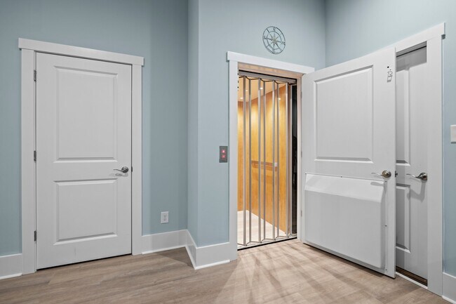 Building Photo - 5603 Sound Dr