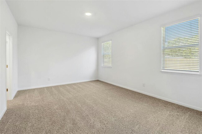 Building Photo - 475 Brooks Ranch Dr