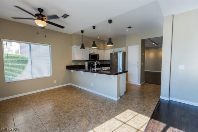 Building Photo - 1516 Pacific Terrace Dr