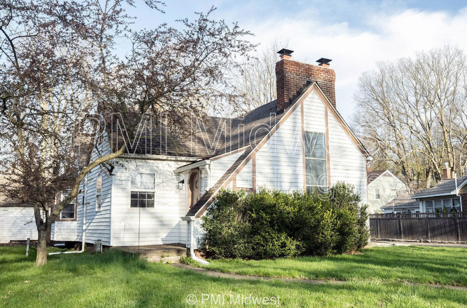 Building Photo - 4058 N Illinois St