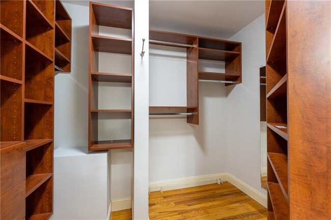 Building Photo - 48 Pleasant St