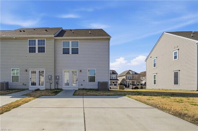 Building Photo - 266 Foxglove Dr