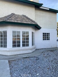 Building Photo - 632 N Birch Ave