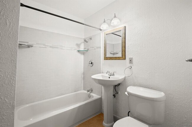 Building Photo - 5712 Avenue D