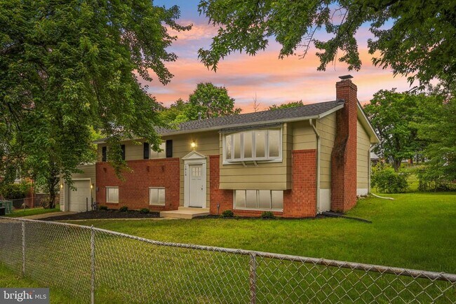 Building Photo - 1814 Ironton Dr