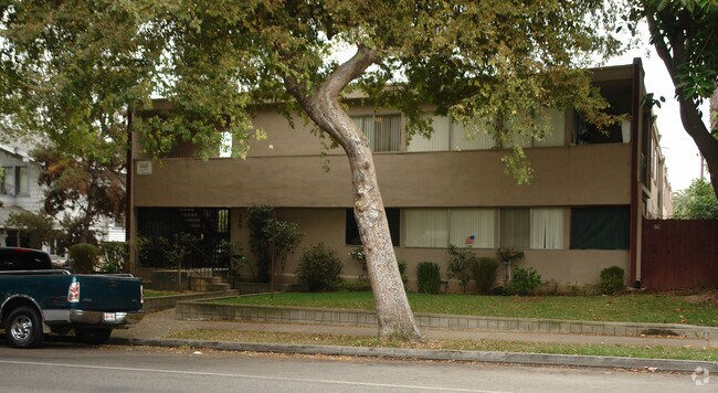 Building Photo - 159 S Sierra Madre Blvd