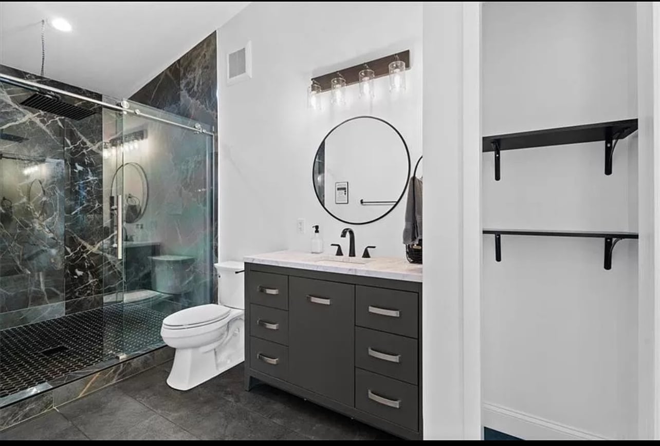 Building Photo - 22 Deer Path