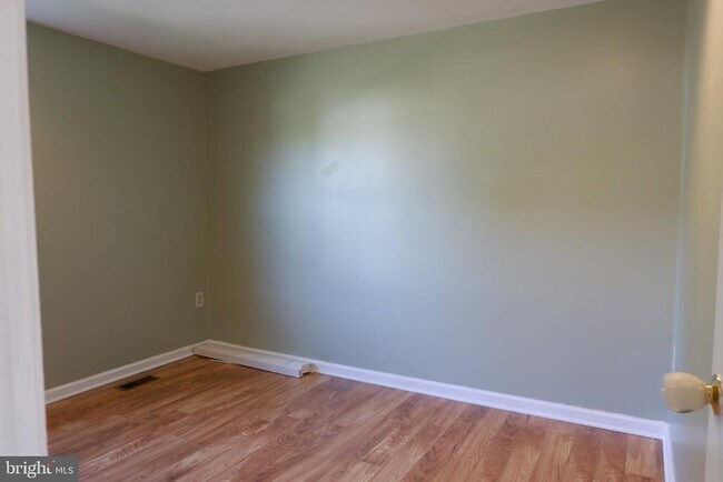 Building Photo - 8284 Mary Lee Ln