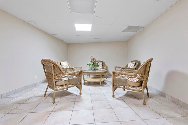 Building Photo - 3400 S Ocean Blvd