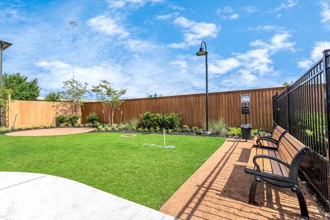 Building Photo - 2717 Ruhman Flds Dr